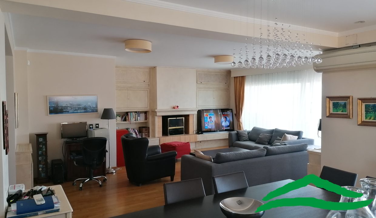 LIVINGROOM 3