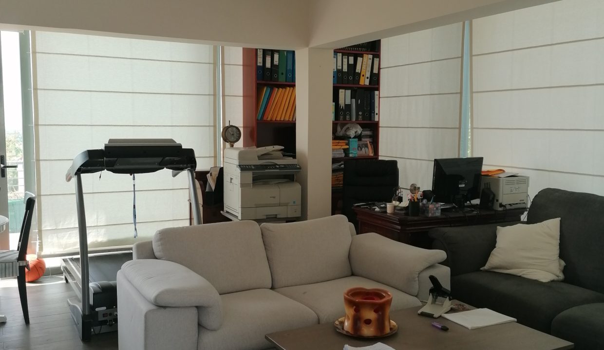 TERRACE ROOM 1